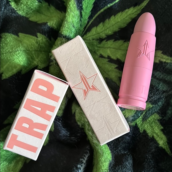 Jeffree Star Velvet Trap Lipstick new in box Red Affair - Picture 6 of 10